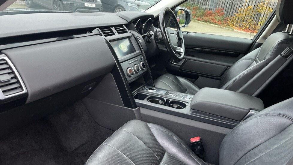 Used Land Rover Discovery 2019 for sale - 76350992: Photo 10