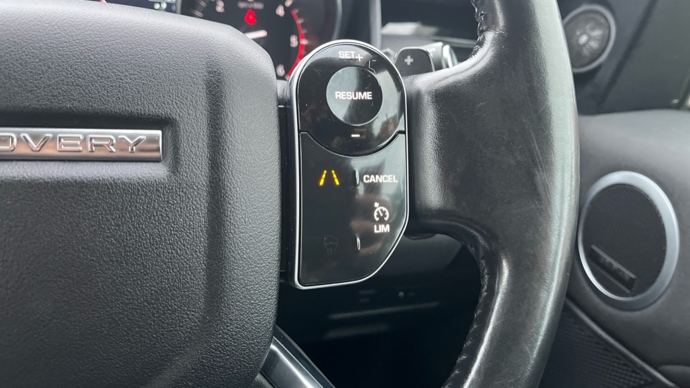 Used Land Rover Discovery 2019 for sale - 76350992: Photo 22