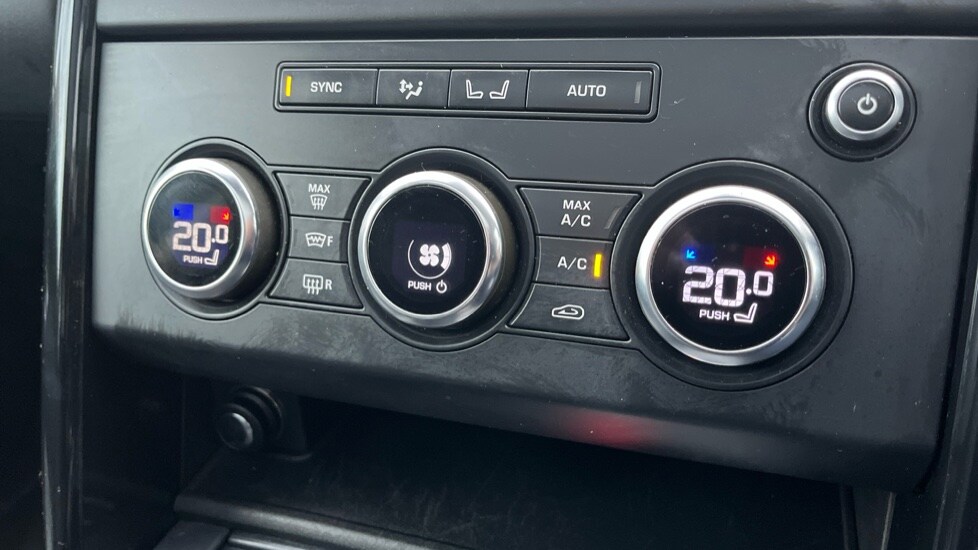 Used Land Rover Discovery 2019 for sale - 76350992: Photo 33