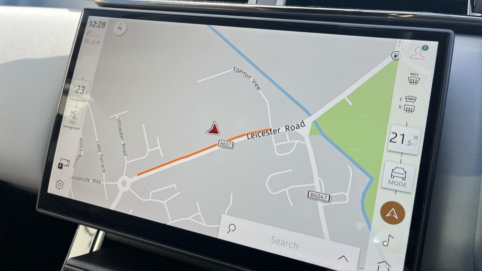 Used Land Rover Range Rover Velar 2025 for sale - 76971282: Photo 27