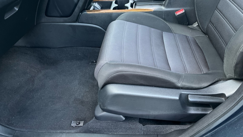 Used Honda CR-V 2018 for sale - 76908089: Photo 31