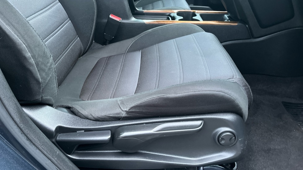 Used Honda CR-V 2018 for sale - 76908089: Photo 36