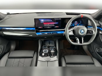 Used BMW i5 2023 for sale - 76966820: Photo