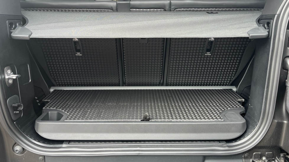 Used Land Rover Defender 2024 for sale - 76466453: Photo 15