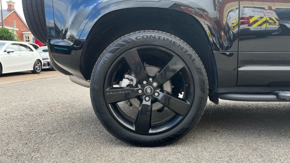 Used Land Rover Defender 2024 for sale - 76466453: Photo 19