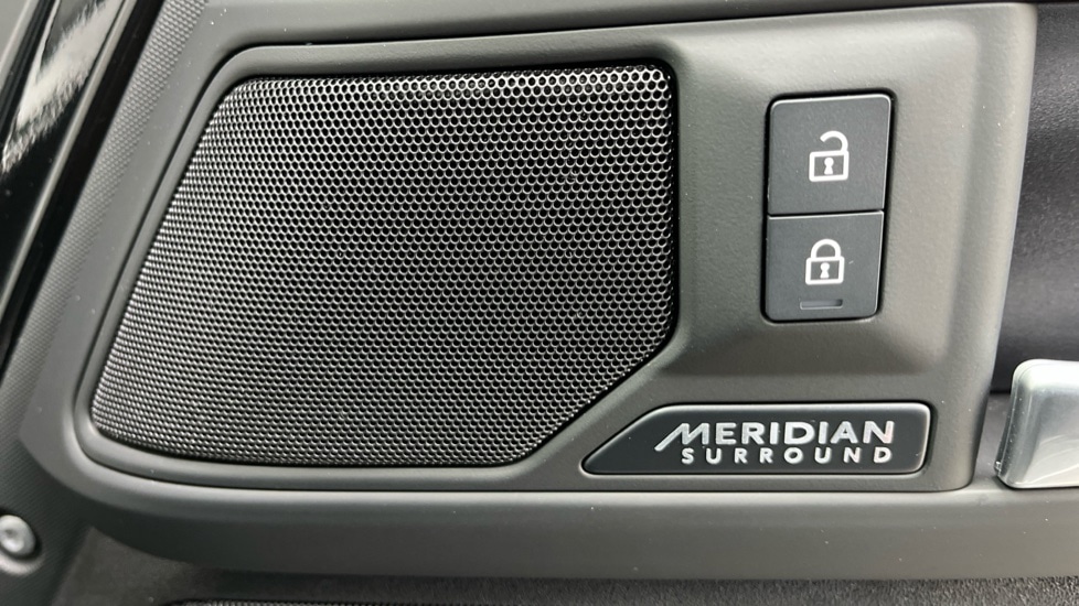 Used Land Rover Defender 2024 for sale - 76466453: Photo 38