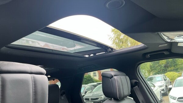 Used Land Rover Discovery 2021 for sale - 76297296: Photo 30