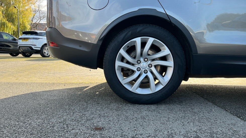 Used Land Rover Discovery 2022 for sale - 76393669: Photo 18