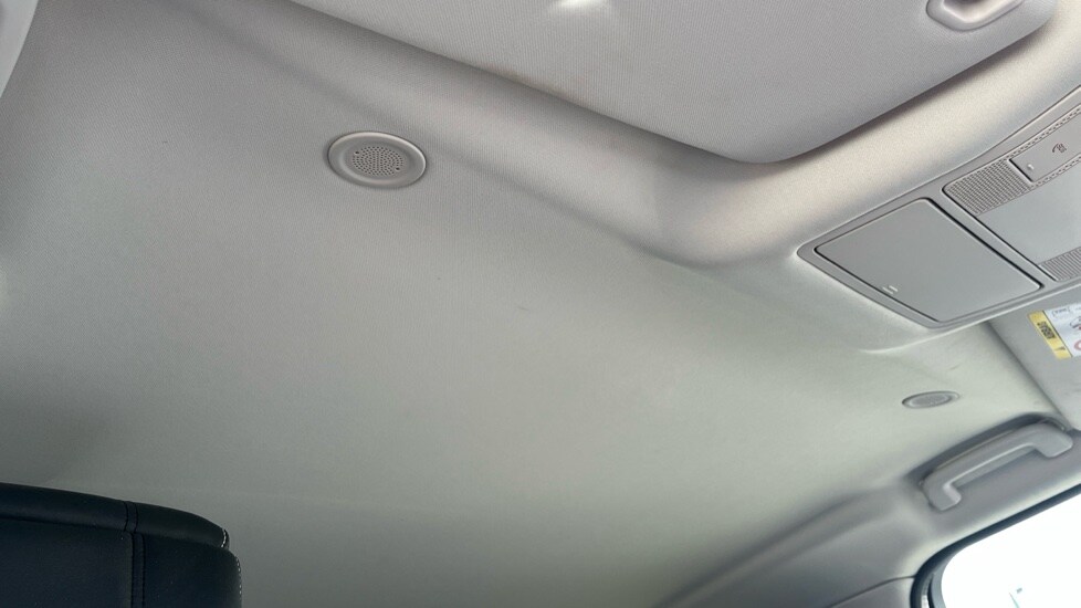 Used Land Rover Discovery 2022 for sale - 76393669: Photo 31