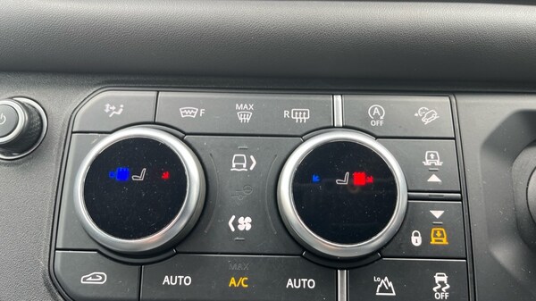 Used Land Rover Defender 2022 for sale - 76161543: Photo 34