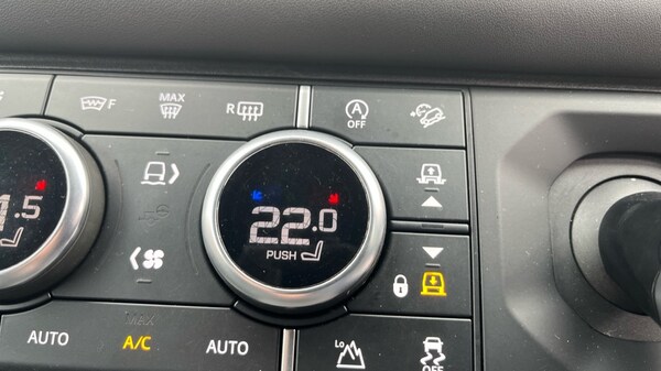Used Land Rover Defender 2022 for sale - 76161543: Photo 39