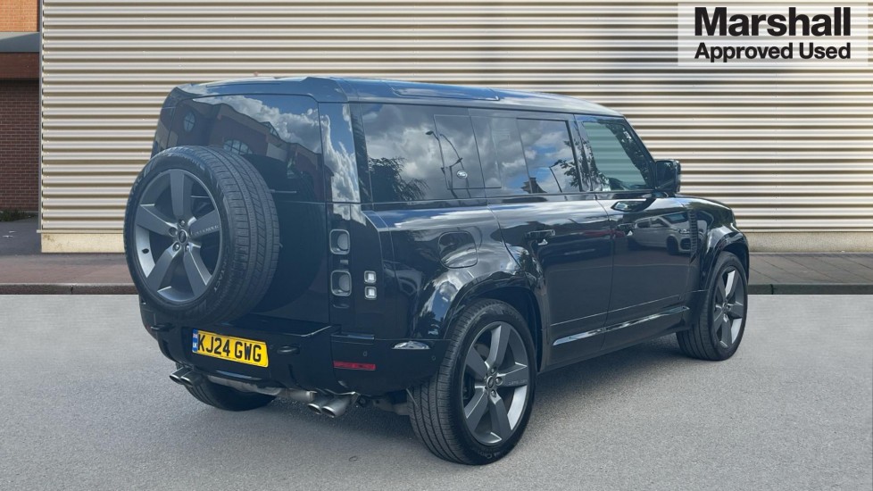 Used Land Rover Defender 2024 for sale - 76146025: Photo 3