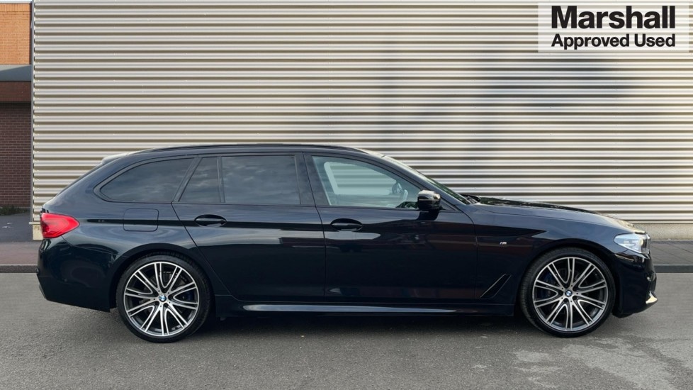 Used BMW 5 Series 2019 for sale - 76652582: Photo 2