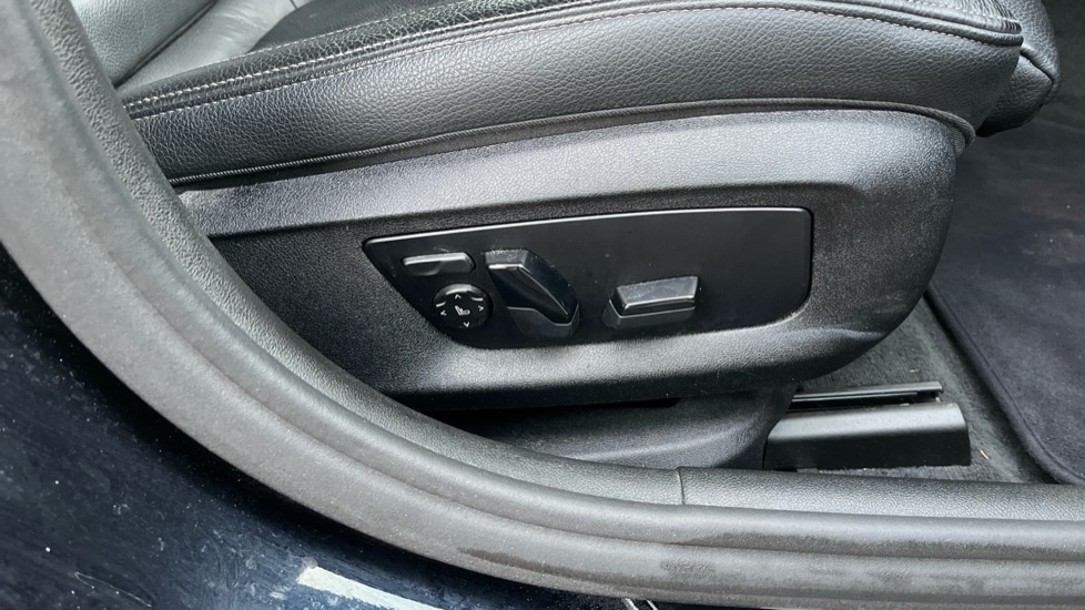 Used BMW 5 Series 2019 for sale - 76652582: Photo 29