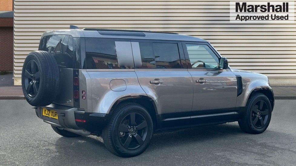 Used Land Rover Defender 2021 for sale - 77025357: Photo 3