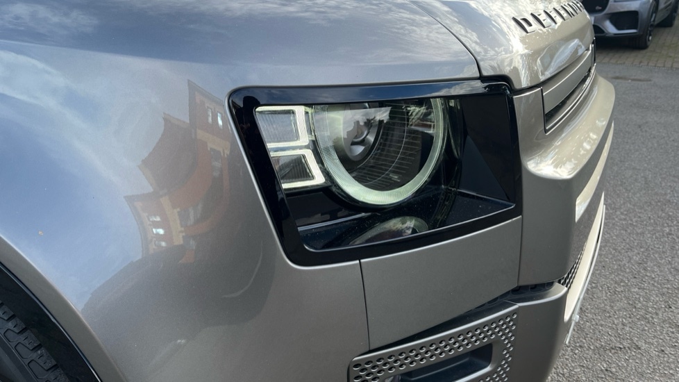 Used Land Rover Defender 2021 for sale - 77025357: Photo 36