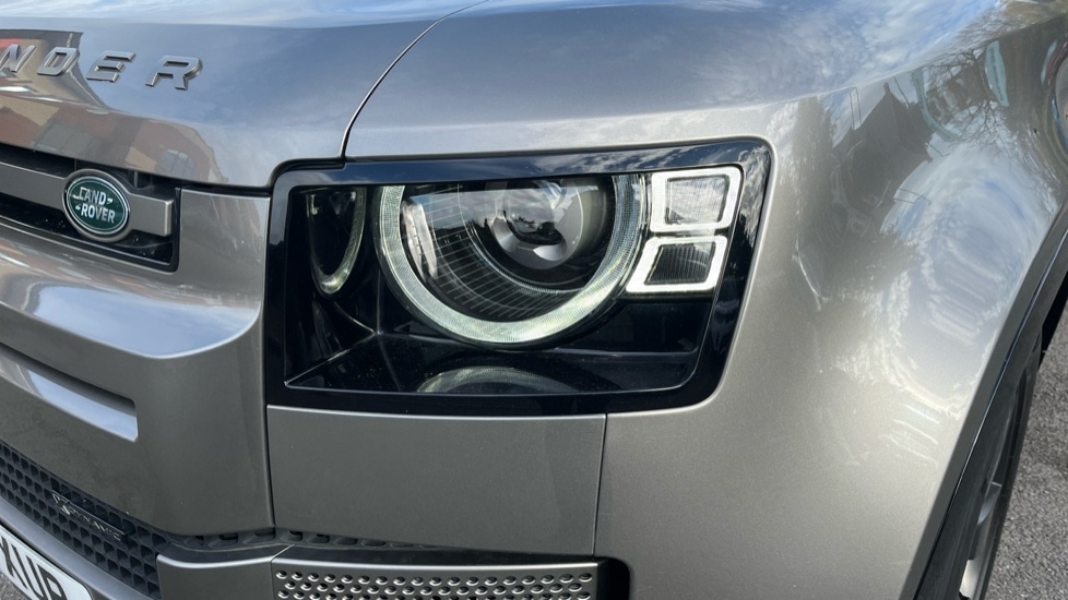 Used Land Rover Defender 2021 for sale - 77025357: Photo 38