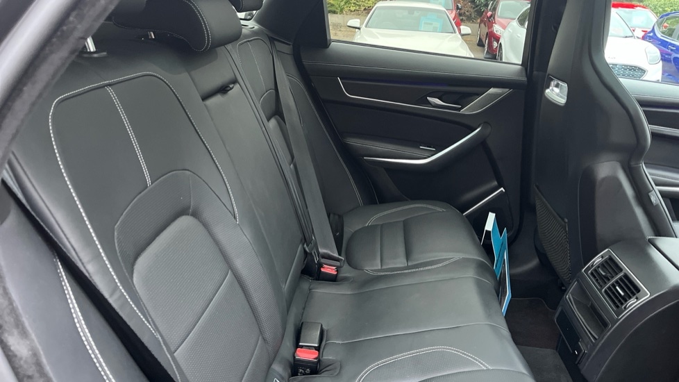 Used Jaguar F-Pace 2021 for sale - 76568119: Photo 14