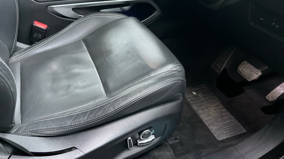 Used Jaguar F-Pace 2021 for sale - 76568119: Photo 32