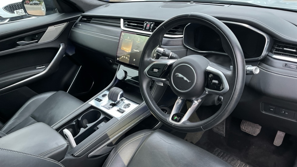 Used Jaguar F-Pace 2021 for sale - 76568119: Photo 9