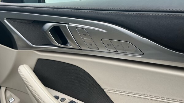 Used BMW 8 Series 2022 for sale - 76104280: Photo 40