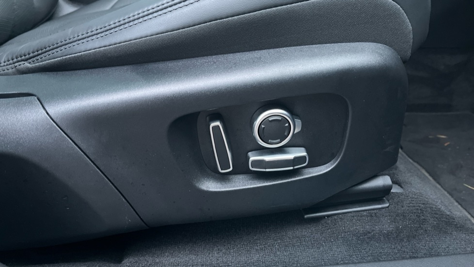 Used Land Rover Range Rover Evoque 2025 for sale - 76773060: Photo 31