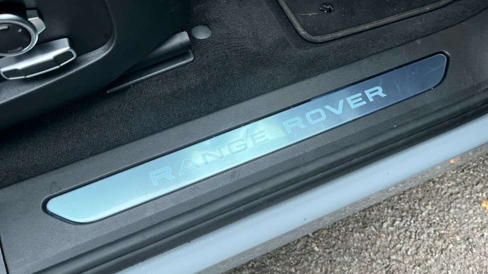 Used Land Rover Range Rover Evoque 2025 for sale - 76773060: Photo 35