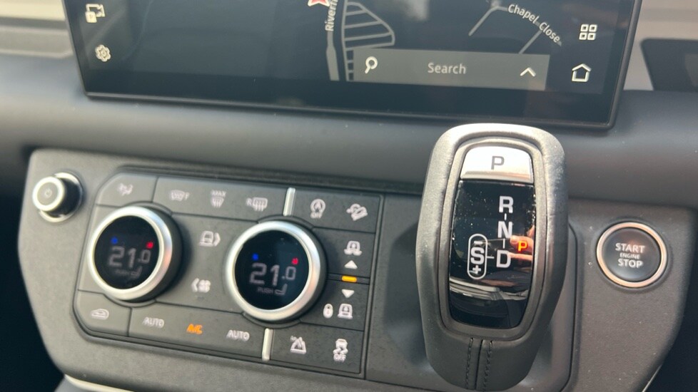 Used Land Rover Defender 2023 for sale - 76501536: Photo 14