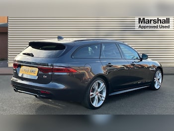 Used Jaguar XF 2018 for sale - 76338781: Photo