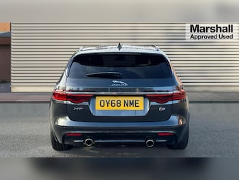 Used Jaguar XF 2018 for sale - 76338781: Photo