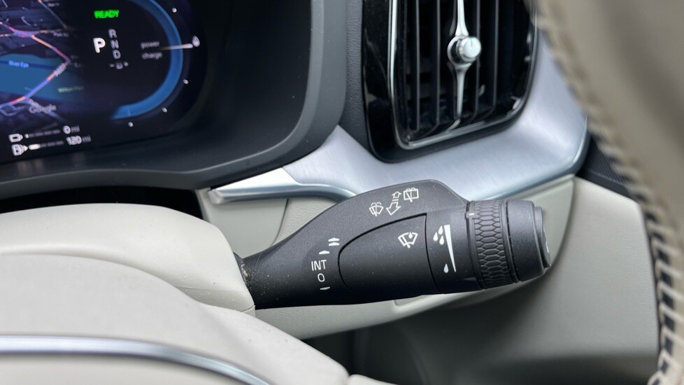 Used Volvo XC60 2021 for sale - 76276500: Photo 23