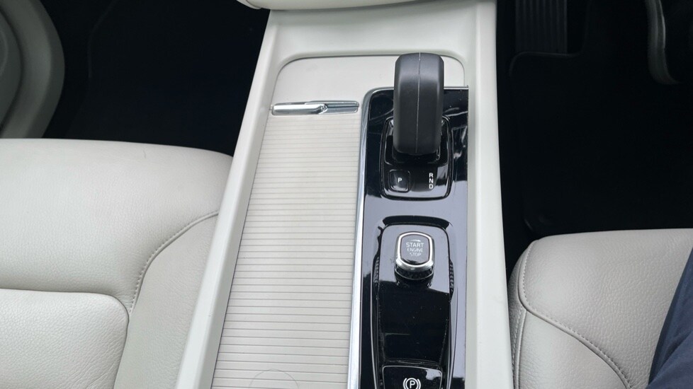 Used Volvo XC60 2021 for sale - 76276500: Photo 28