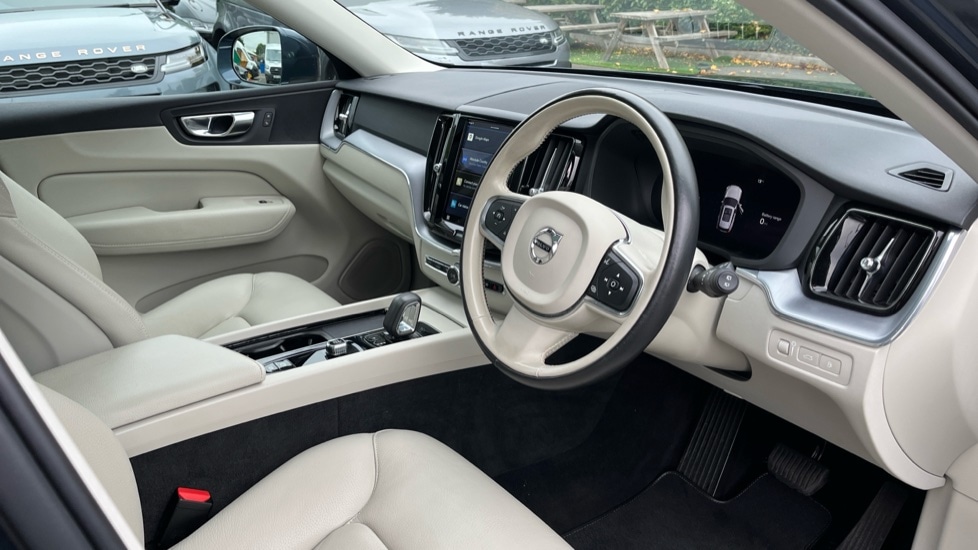 Used Volvo XC60 2021 for sale - 76276500: Photo 9