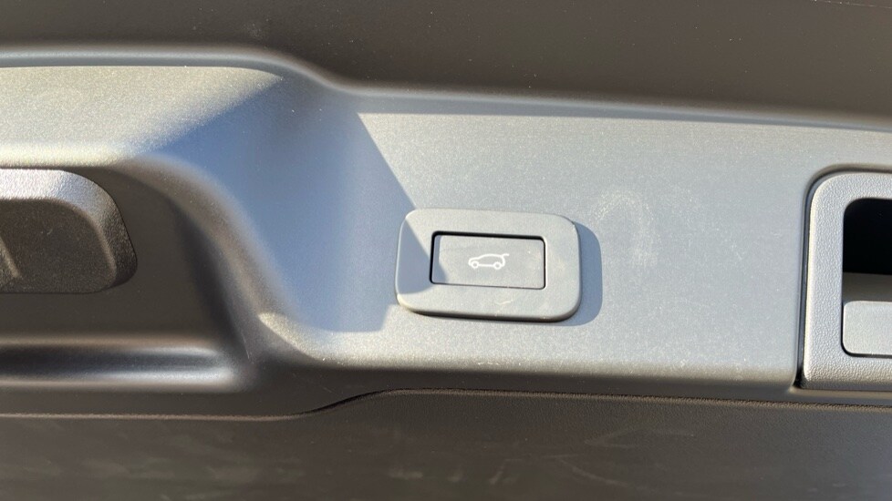 Used Land Rover Range Rover Evoque 2024 for sale - 76539846: Photo 44