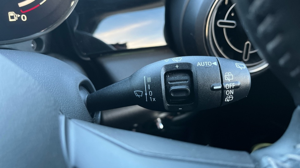 Used MINI Hatch 2021 for sale - 76766137: Photo 24