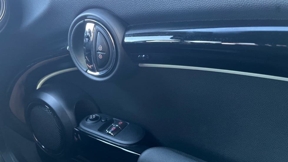 Used MINI Hatch 2021 for sale - 76766137: Photo 30