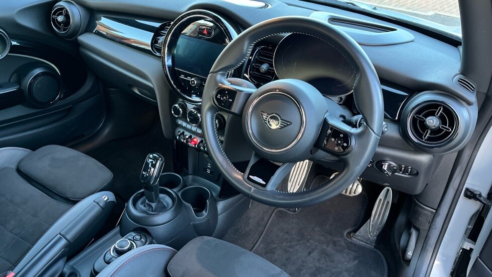 Used MINI Hatch 2021 for sale - 76766137: Photo 9