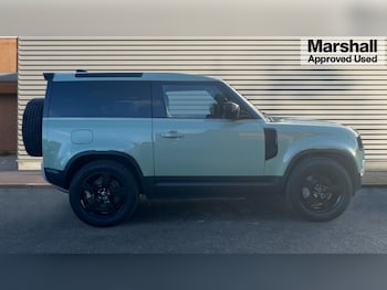 Used Land Rover Defender 2023 for sale - 76999488: Photo