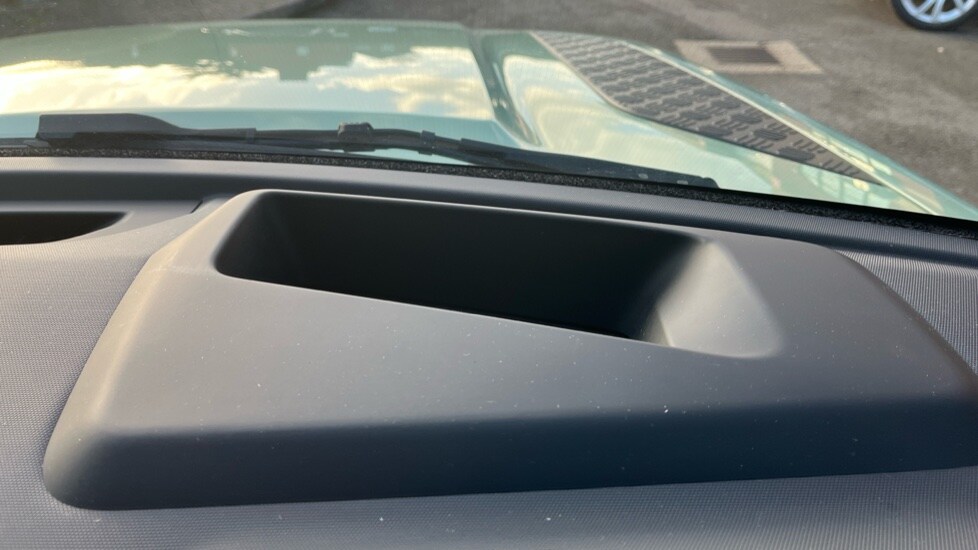 Used Land Rover Defender 2023 for sale - 76999488: Photo 42