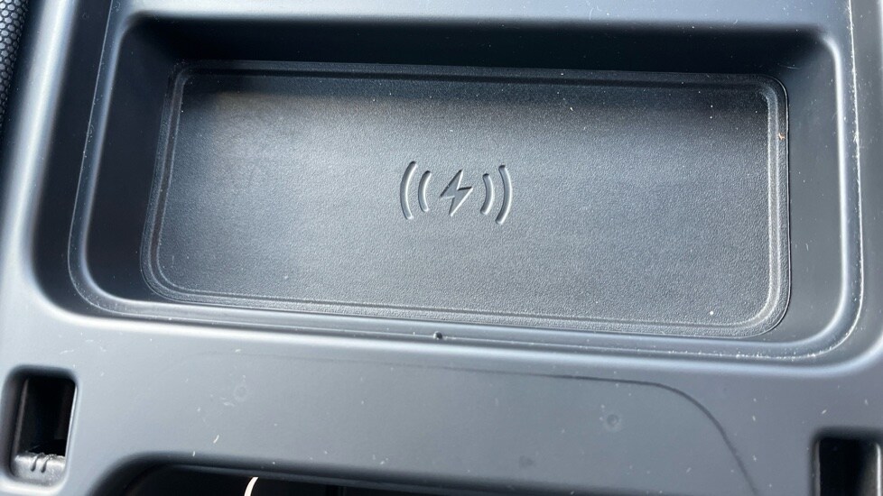 Used Land Rover Defender 2023 for sale - 76999488: Photo 45