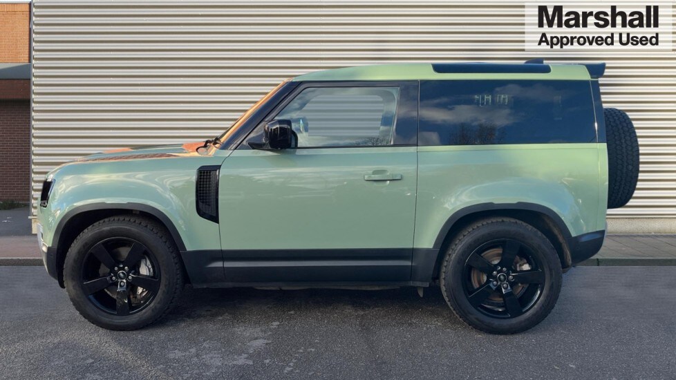 Used Land Rover Defender 2023 for sale - 76999488: Photo 6