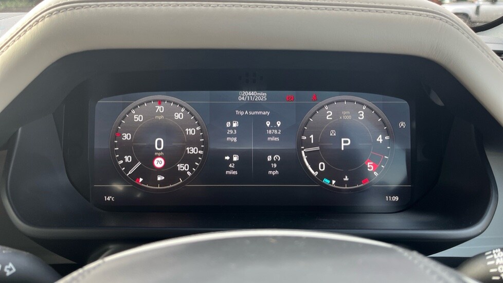 Used Land Rover Defender 2021 for sale - 76452088: Photo 13