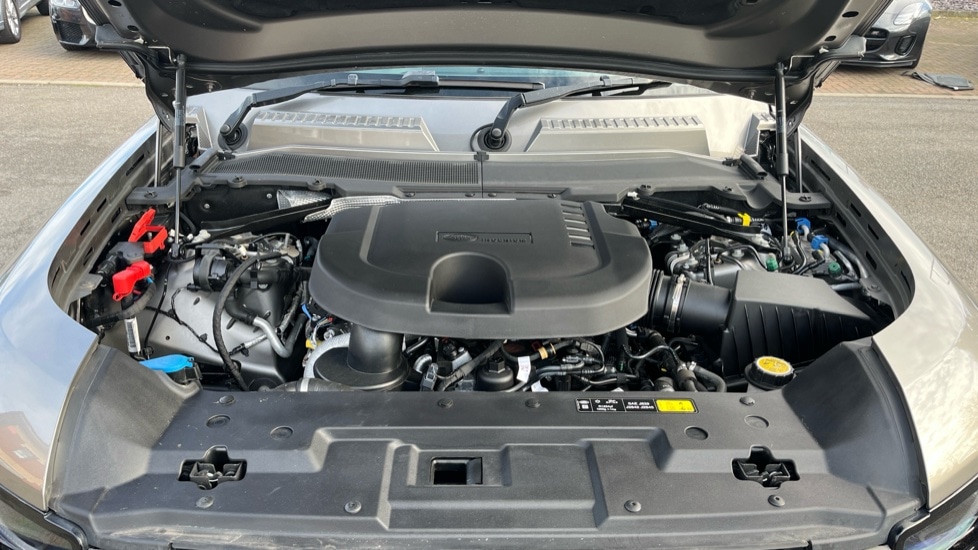 Used Land Rover Defender 2021 for sale - 76452088: Photo 16