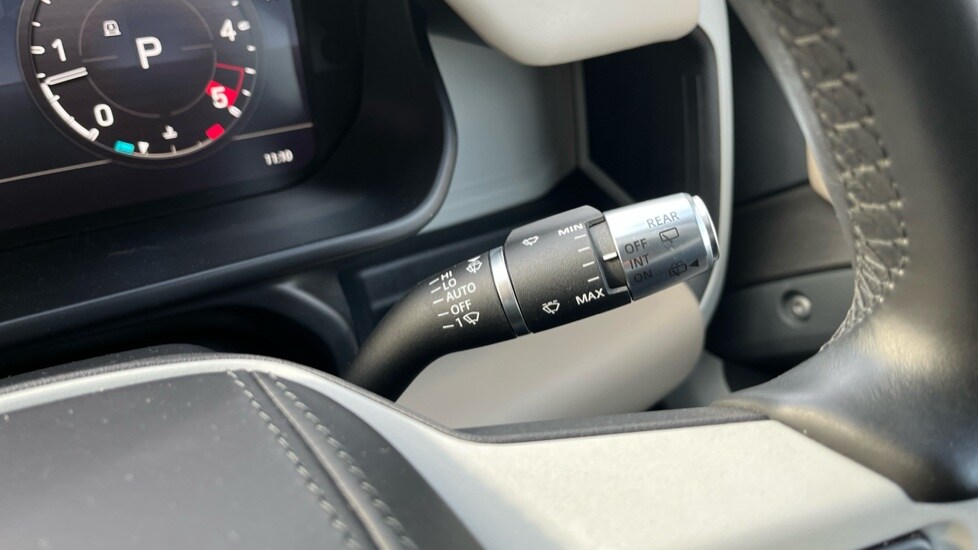 Used Land Rover Defender 2021 for sale - 76452088: Photo 23