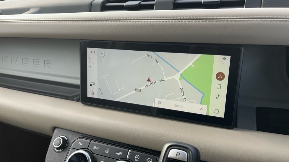 Used Land Rover Defender 2021 for sale - 76452088: Photo 26