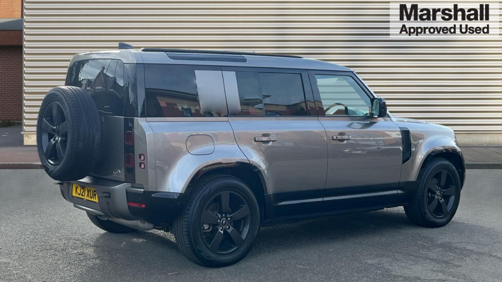 Used Land Rover Defender 2021 for sale - 76452088: Photo 3