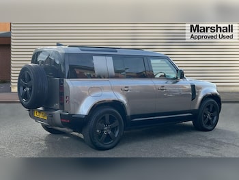 Used Land Rover Defender 2021 for sale - 76452088: Photo