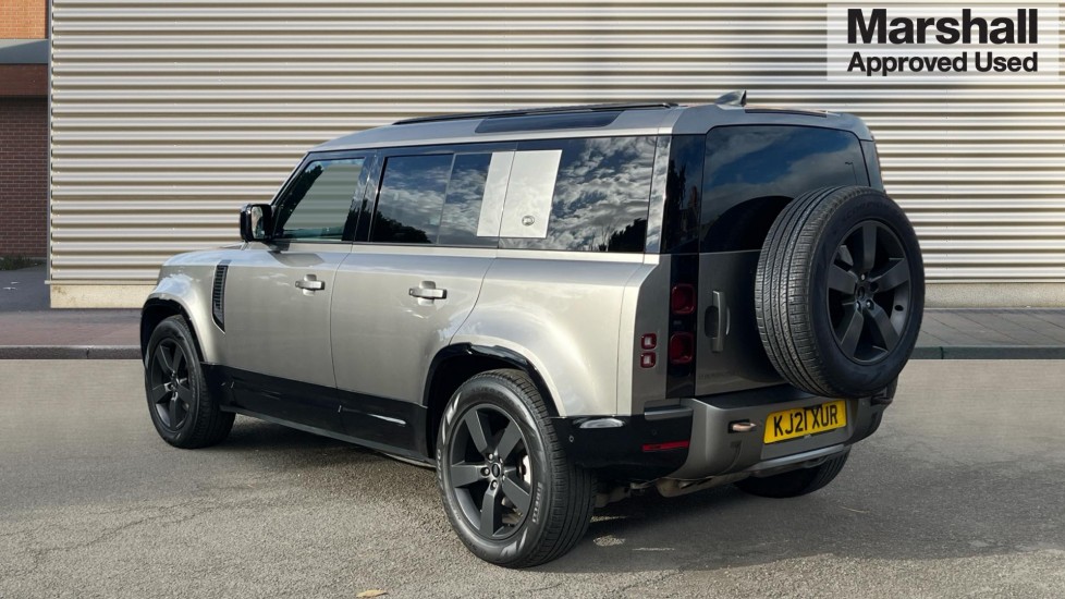 Used Land Rover Defender 2021 for sale - 76452088: Photo 5