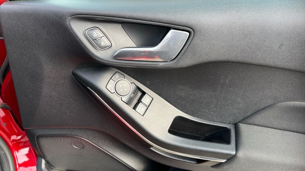 Used Ford Fiesta 2019 for sale - 75815437: Photo 30