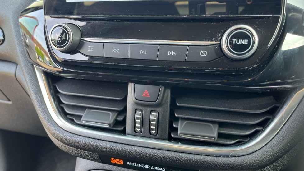 Used Ford Fiesta 2019 for sale - 75815437: Photo 32